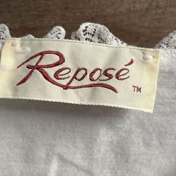 Vintage Repose Ladies Silk Like Pajama Set, Size 12-14, White and Pink, Floral - Picture 7 of 9